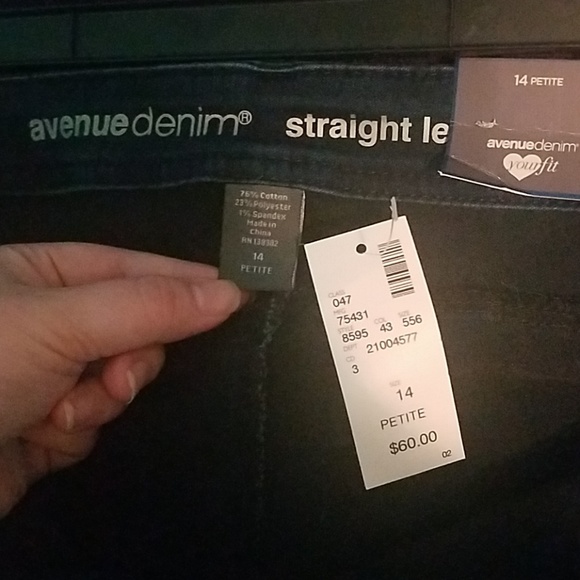 Dark Wash Straight Leg Butter Denim Jeans - Picture 4 of 5